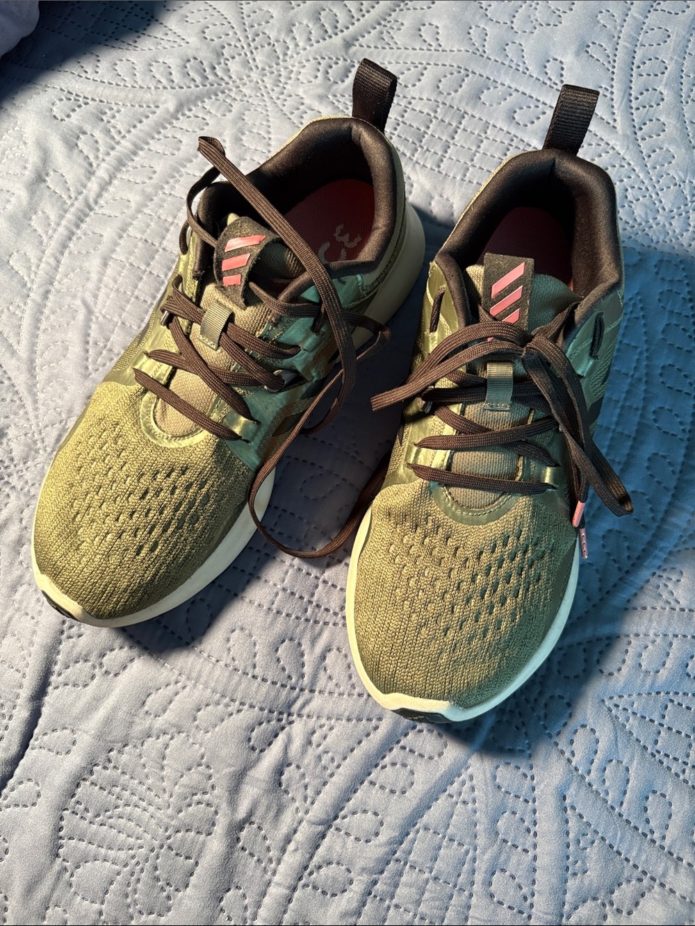 Adidas Edge Bounce Running Shoes Women’s 8.5 Green Athletic Sneakers